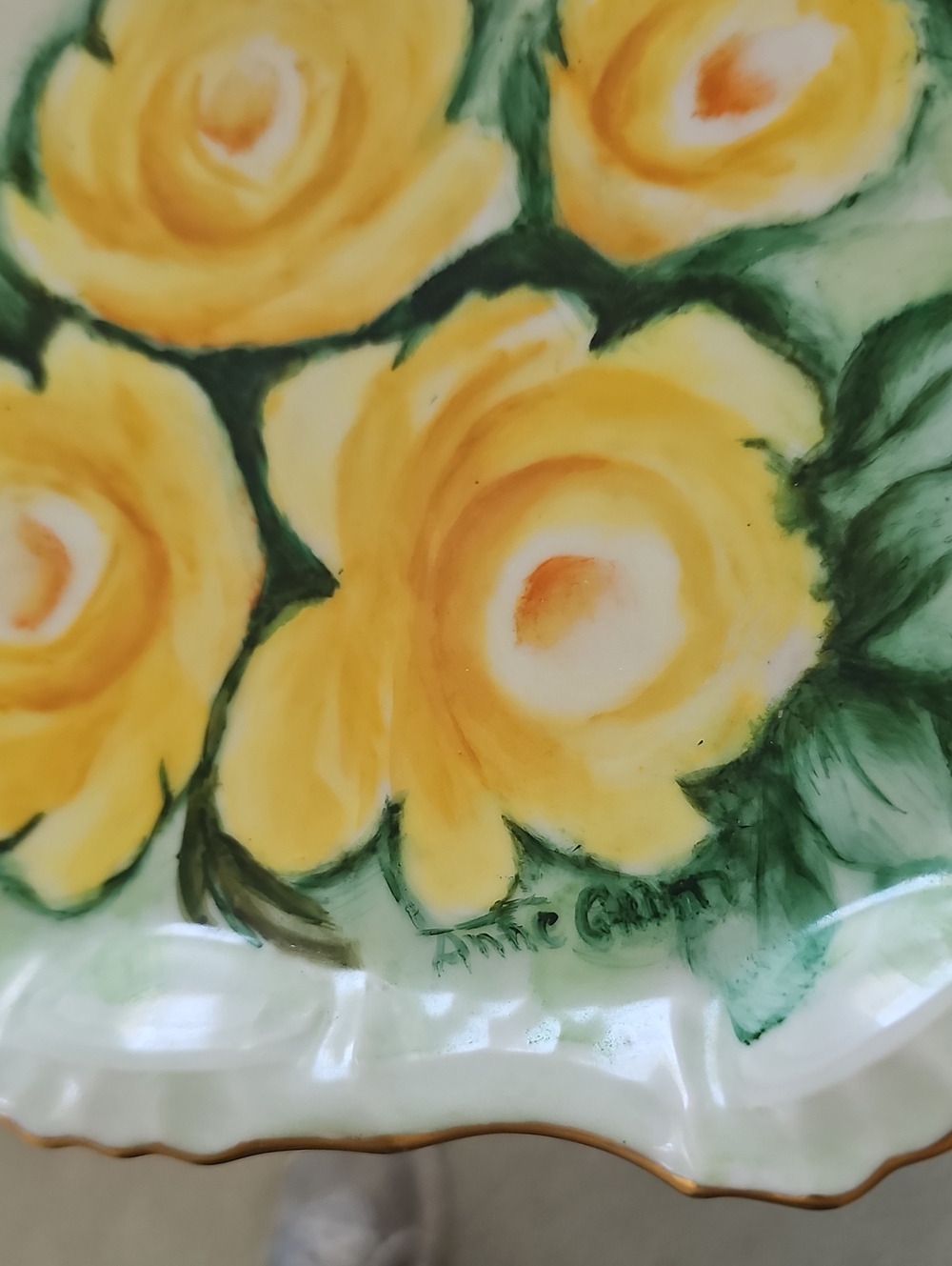 Beautiful Vintage Hand-Painted Yellow Roses Porcelain Serving Tray/Platter - Picture 2 of 8